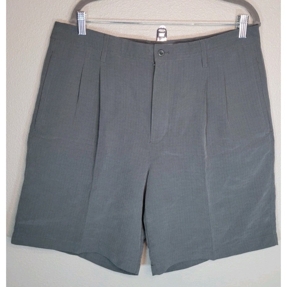 Bamboo Cay Men's Gray Resort Shorts Size 36‎ Pleated Casual